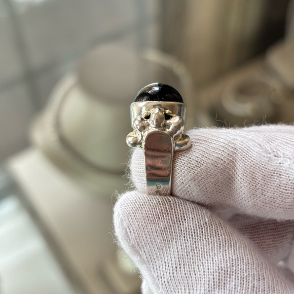 Lagos Caviar 925 & 18k Gold Cocktail Ring with Black Onyx 6 - Picture 7 of 9